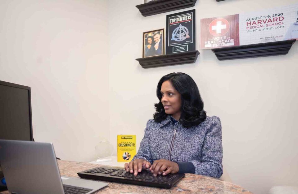 Dr. Chithra Durgam preparing for a LANAP consultation at Aesthetic Dental. Aesthetic Dental is one of the few offices in New Jersey offering a periodontist administered periolase laser